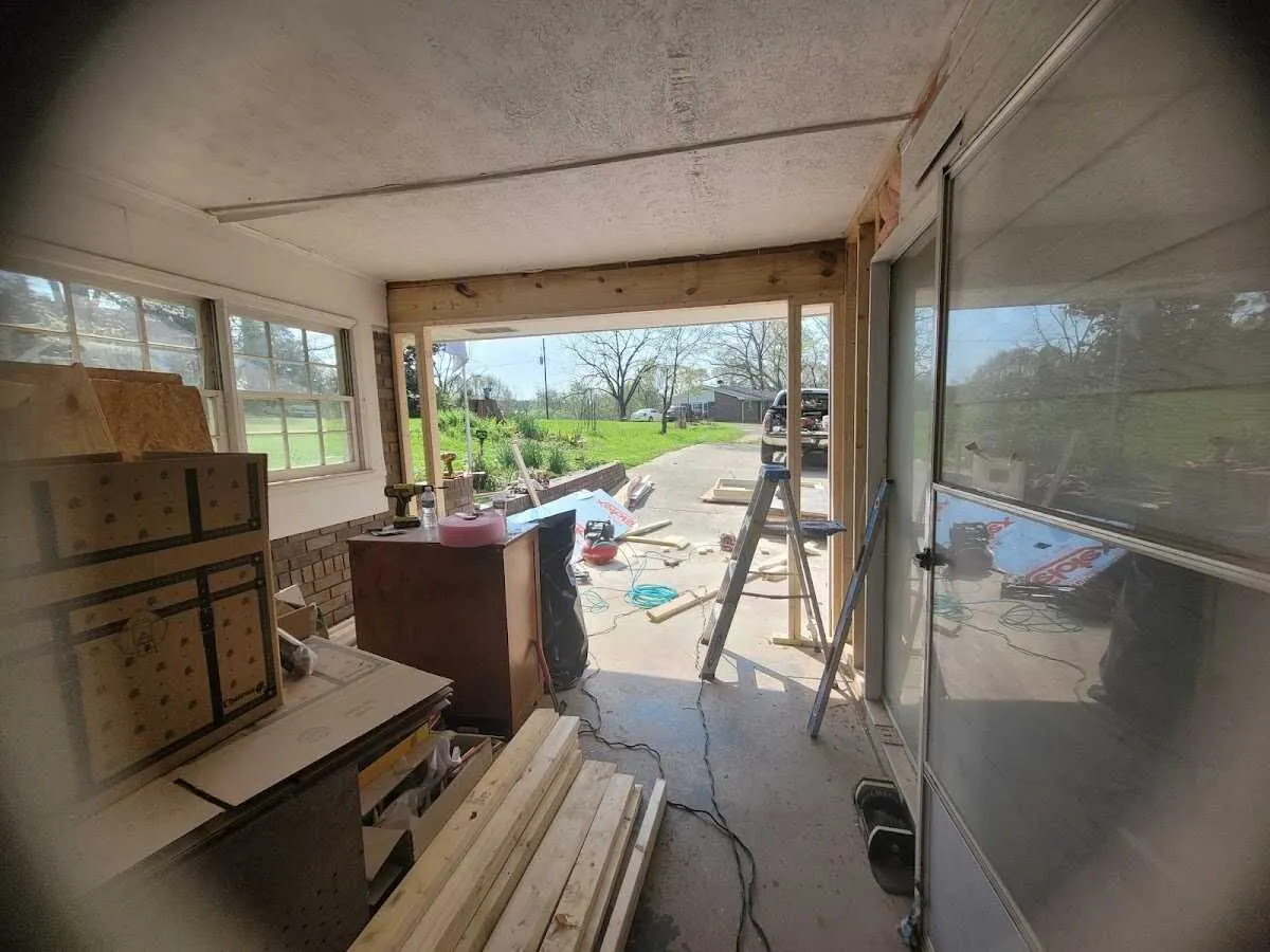 Air movers and dehumidifier for Drying & Dehumidification in Mill Creek East